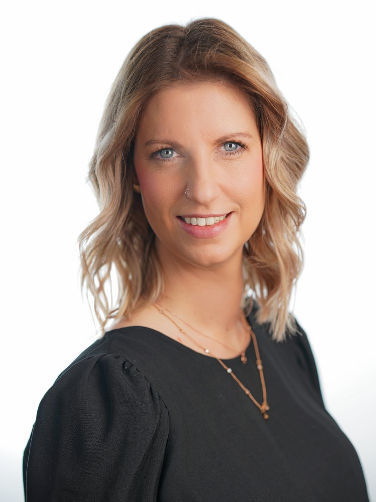 Make up Artist Jasmin Fernschild Make up Artist Jasmin Fernschild